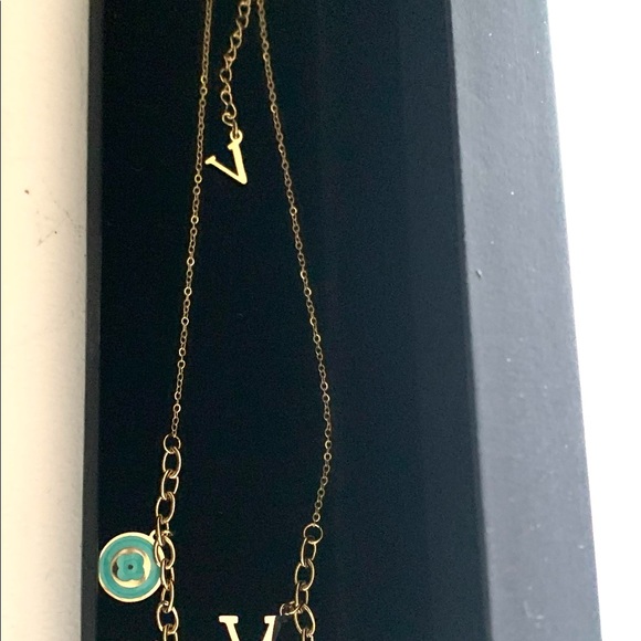 Inspired trendy charm necklace (NEW) ❤️❤️ - Picture 4 of 5